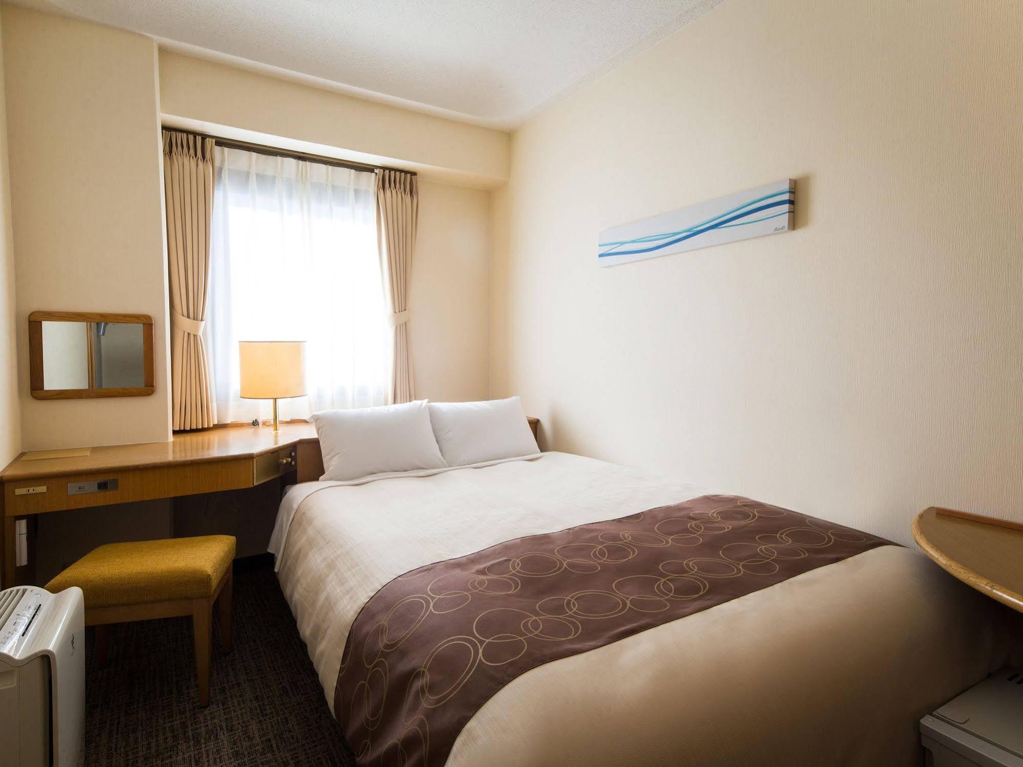 Osaka Umeda Os Hotel Extérieur photo