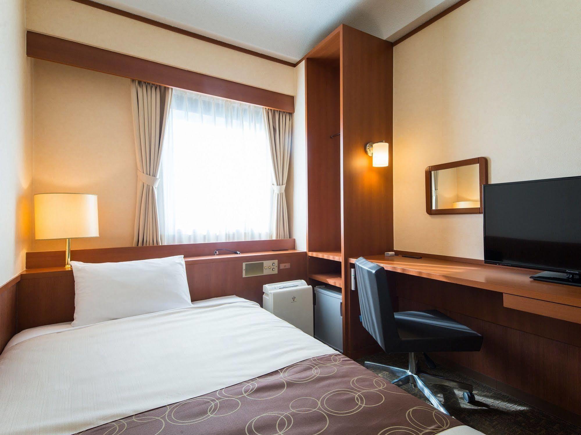 Osaka Umeda Os Hotel Extérieur photo